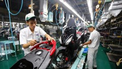 Motorbike sales slash nearly 46 percent in Q3