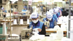 Hanoi: supporting industry firms flexibly respond to COVID-19 pandemic