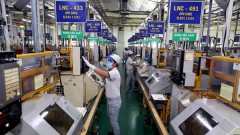 FDI capital still "pours" strongly into key industrial zones in the South