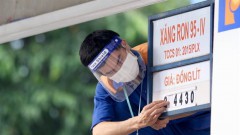 Experts raise concerns about imported inflation risk