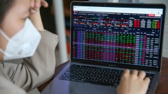 External factors led investors to sell off shares