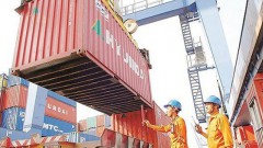 Economists warn of decline in exports