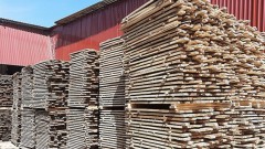 Laminated wood producers on the line amid falling new orders