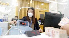 Drastic measures needed to ward off financial crisis amid cash crunch, experts warn