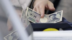 What is the outlook for the yen in 2023?