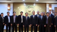 Vietnam, Uzbekistan Seek to Enhance Business Cooperation