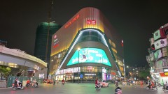 Large-cap stocks lift benchmark indices