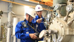 VN's manufacturing sector experienced third consecutive decline in three months
