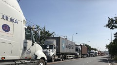 Proposing solutions to remove barriers and develop logistics services