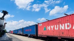 Vietnam enhances transport of farm produce by train to China