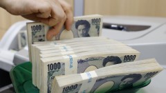 Is the yen still a safe asset?