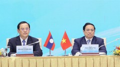 Vietnamese, Lao PMs co-chair bilateral investment cooperation conference