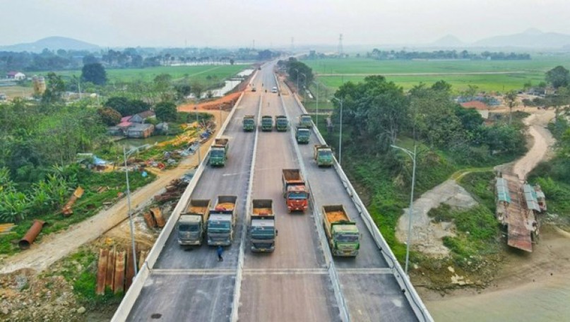 PM urges upgrading phased expressways