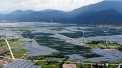 Investment funds seek new growth opportunities