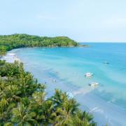 Phu Quoc tourism booms at the end of the year with the new air routes