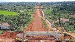 Accelerating public investment in national key transportation projects