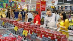 Year-end stimulus expected to boost economic growth