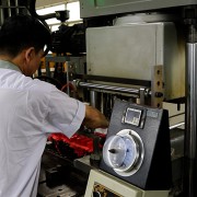 Vietnam boosts supporting industries with development programmes