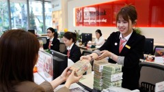 How to seize the chance for buying bank stocks
