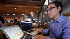 Digital currency trading thrives despite risks