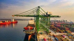 Global trade shakes, Vietnam seeks new path