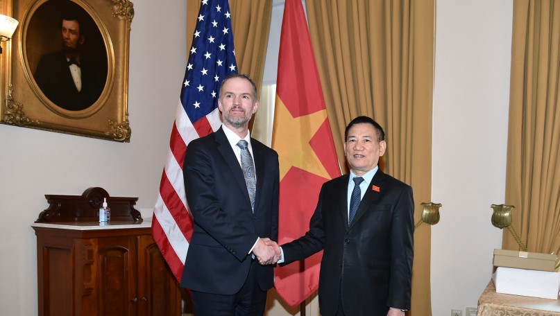 After proposals of Vietnam and many other countries, Trump drops tariffs to 10% for 90 days