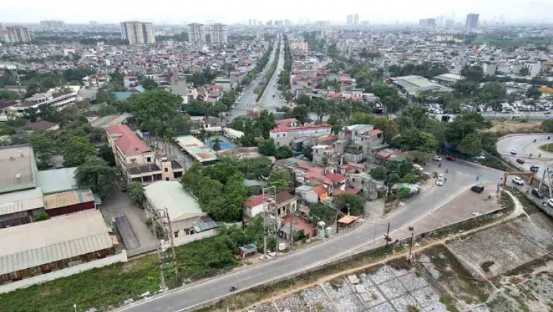 Hanoi's urban shift as price hikes drive residents out of the city