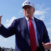 How will the US dollar move if new tariffs spook asset prices?