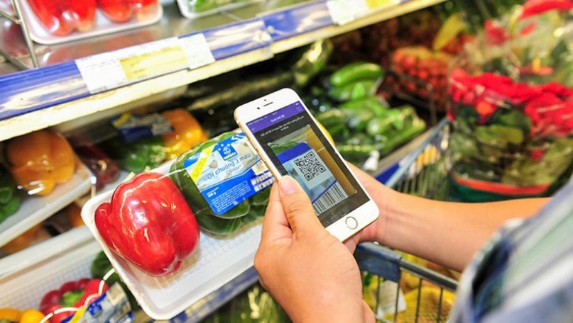 Synchronous management of product origin