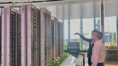 Housing consumer credit dominates, shifting the edge to homebuyers