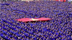 Hanoi youth shine as volunteers for the 80th National Day