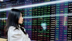 Vietnam stock market eyes fourfold surge in foreign investor accounts by 2030