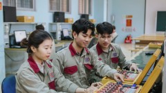 Hanoi strengthens three-pillar collaboration to develop human resources