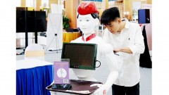 Public governance under pressure from artificial intelligence