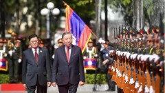 Vietnam cements great friendship with Laos in Party chief’s state visit