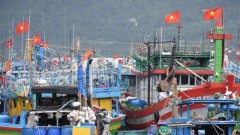 Expanding offshore fishing team models to help fishermen stay steadfast at sea