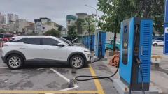 Transition from petrol to electric vehicles: Infrastructure must come first
