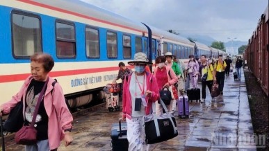 Boosting transport capacity to meet people’s travel demand during Tet holiday