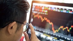 Stock Market Daily Forecast: cash flow shifts between market sectors