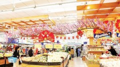 Goods remain abundant and prices stable ahead of Tet