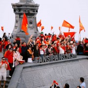 Japanese media amazed at reaching the “Roof of Indochina” without climbing