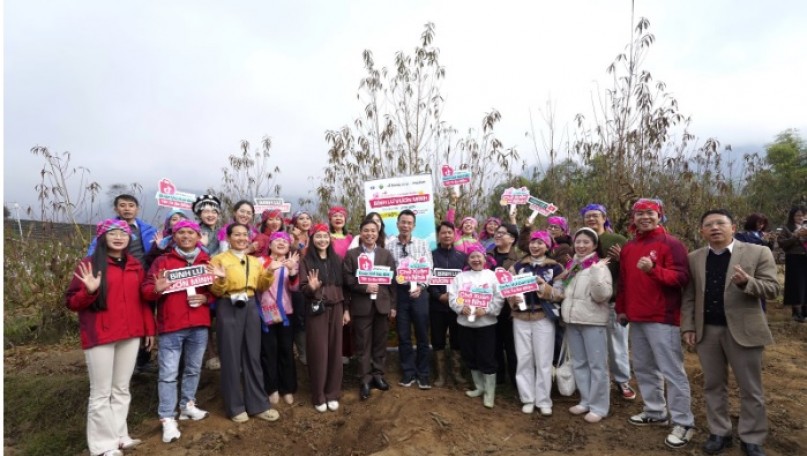 Vietnam pushes rural e-commerce expansion to narrow digital divide nationwide