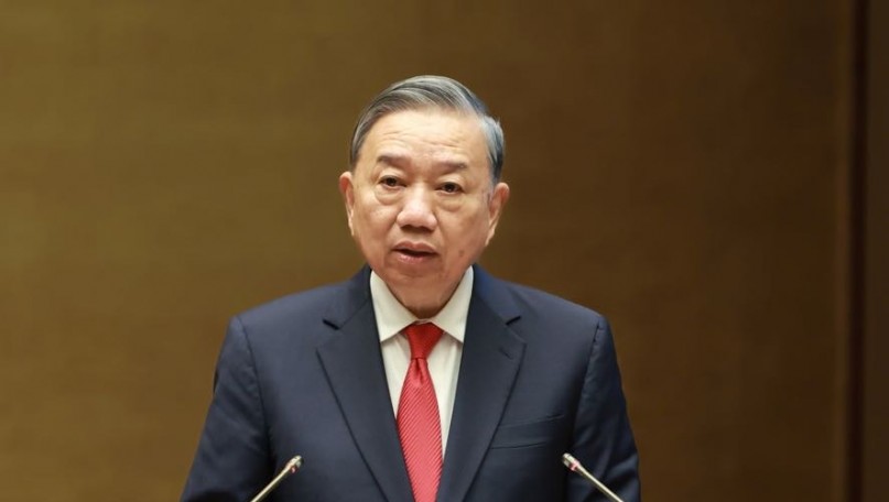 Party leader stresses new mindset in implementing Resolution of 14th National Party Congress