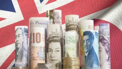 What outlook for the yen and pound?