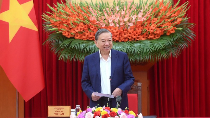 [Photos] Party General Secretary chairs working session on review of 100 years of Party’s leadership and 40 years of implementing national construction platform