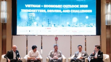 Vietnam Targets 10% Growth in 2026: Opportunities and Challenges for International Investors