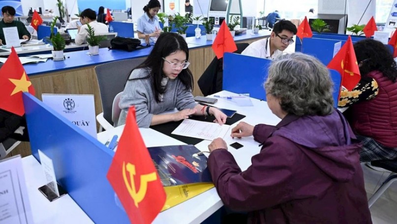 Close to the people, Government to truly serve the people