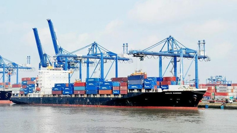 Risk management in imports and exports