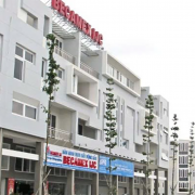 IJC faces cost pressure, sets lower profit target for&nbsp;2026