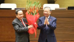 Tran Thanh Man re-elected Chairman of the 16th National Assembly